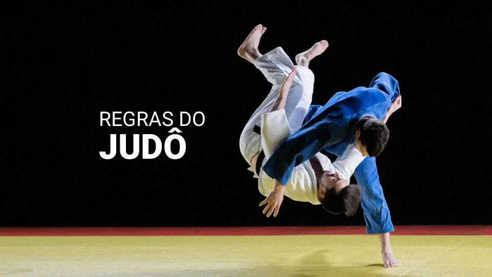Dois judocas, um de quimono azul e outro de branco, no ar durante uma projeção sobre tatame amarelo com borda vermelha, ao lado do texto Regras do judô